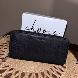 Coach Elegant Black Textured Wallet